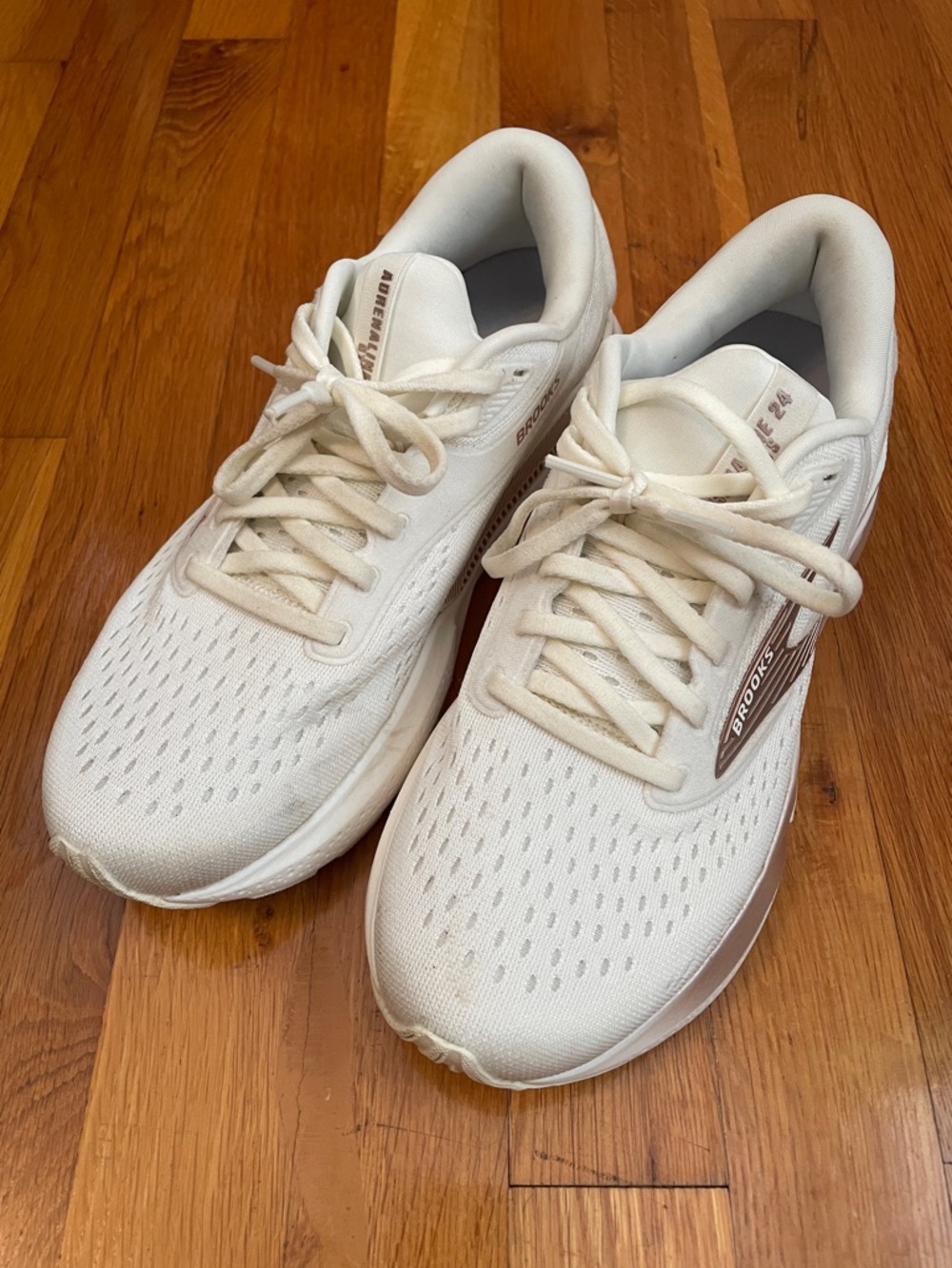 Woman’s Brooks Adrenaline 24 running shoe